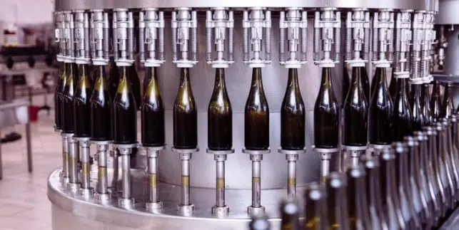 The Importance of Real-Time Manufacturing Analytics in Achieving OEE